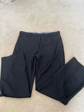 Amazon Essentials Men's Black Dress Pants - Straight Leg